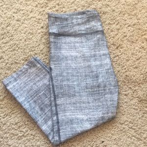 Under Armour Printed Compression Capri Leggings